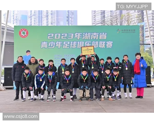 足球巨星亲临城市 引领青少年足球热潮助力体育文化发展