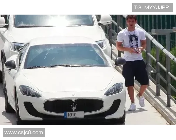 足球明星豪车对比 谁的座驾最豪华最具个性