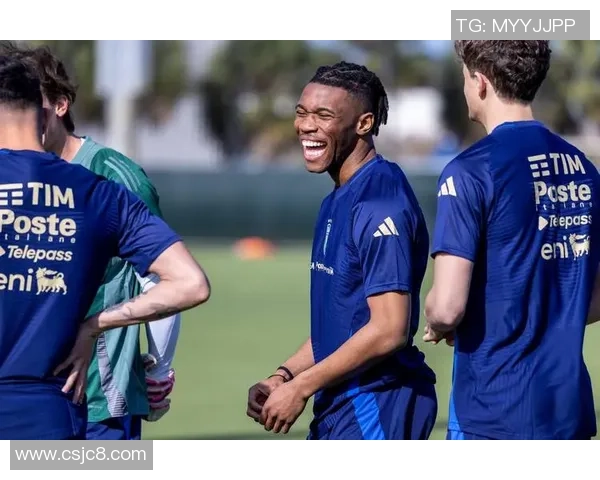 意大利足球传奇巨星回顾:从贝卢斯科尼到因西涅的辉煌历程 意大利足球传奇巨星回顾:从贝卢斯科尼到因西涅的辉煌历程